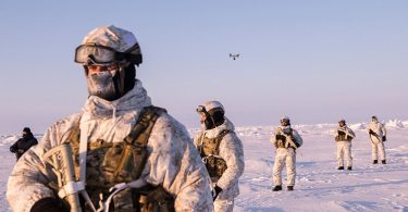 Militares rusos en el artico
