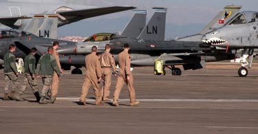 Militares estadounidenses en base aerea de Turquia